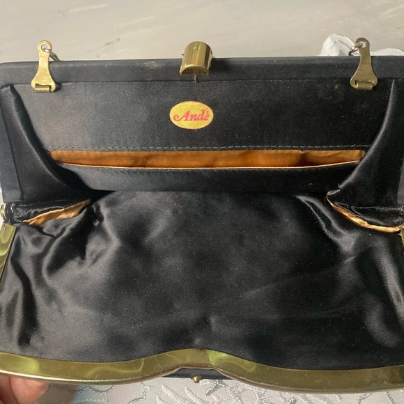 ANDE’ SATIN VINTAGE EVENING CLUTCH/ HANDBAG - Picture 2 of 5